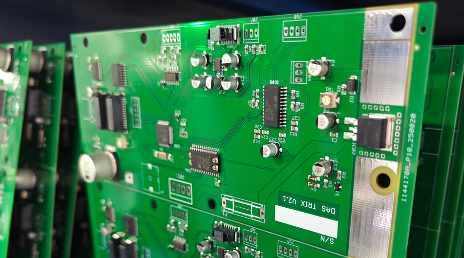 PCBA 공장은 어떻게 첨단 SMT 공정을 통해 제품 경쟁력을 향상시킬 수 있나요?